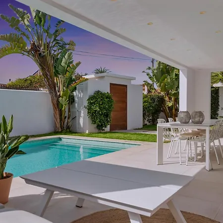 Casa Blanca *